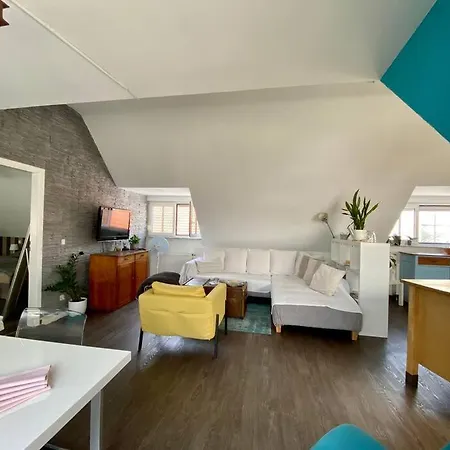 Light Flow Stylish Attic House. M. Balcony * Rastatt